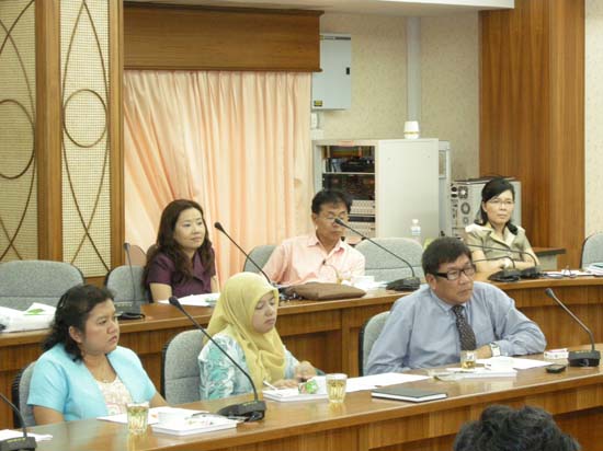 การประชุมหารือโครงสร้างการบริหารคณะศึกษาศาสตร์ (ชุดที่ 1) ภาพที่ 13