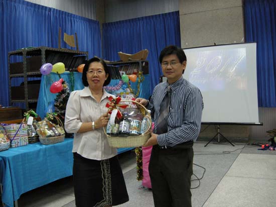 งานเลี้ยงสวัสดีปีใหม่ คณะศึกษาศาสตร์ ปี 2554 ภาพที่ 26