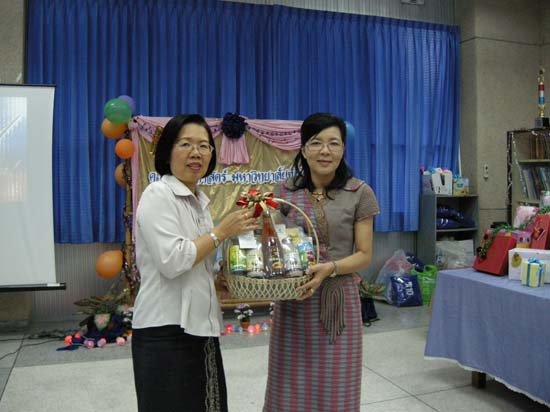 งานเลี้ยงสวัสดีปีใหม่ คณะศึกษาศาสตร์ ปี 2554 ภาพที่ 27