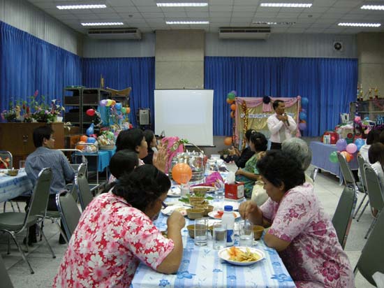 งานเลี้ยงสวัสดีปีใหม่ คณะศึกษาศาสตร์ ปี 2554 ภาพที่ 37