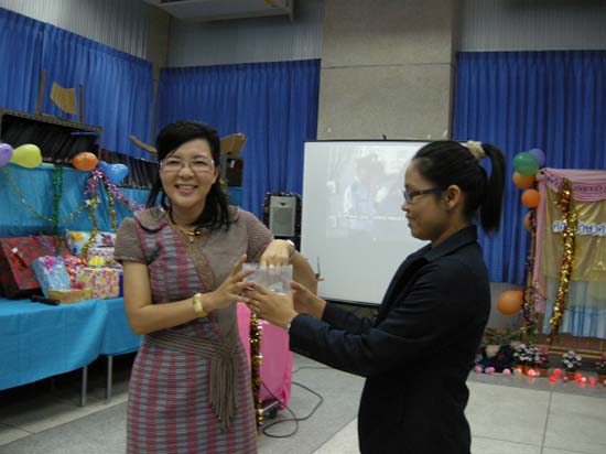 งานเลี้ยงสวัสดีปีใหม่ คณะศึกษาศาสตร์ ปี 2554 ภาพที่ 49