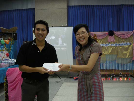 งานเลี้ยงสวัสดีปีใหม่ คณะศึกษาศาสตร์ ปี 2554 ภาพที่ 53