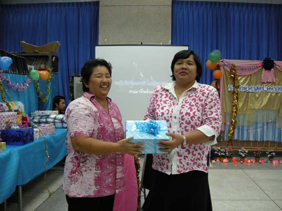 งานเลี้ยงสวัสดีปีใหม่ คณะศึกษาศาสตร์ ปี 2554 ภาพที่ 84