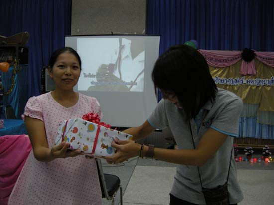 งานเลี้ยงสวัสดีปีใหม่ คณะศึกษาศาสตร์ ปี 2554 ภาพที่ 106