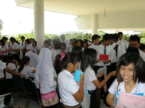 ปฐมนิเทศนิสิตระดับปริญญาตรี ปีการศึกษา 2554 ภาพที่ 3