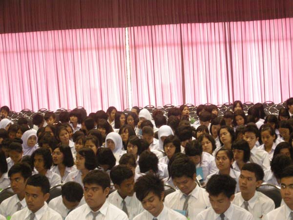 ปฐมนิเทศนิสิตระดับปริญญาตรี ปีการศึกษา 2554 ภาพที่ 18
