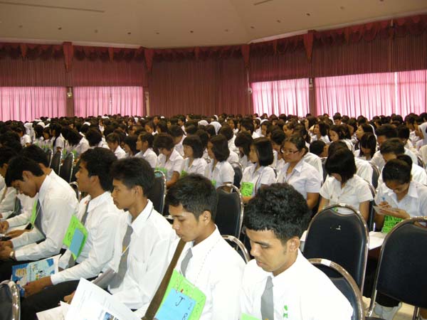 ปฐมนิเทศนิสิตระดับปริญญาตรี ปีการศึกษา 2554 ภาพที่ 28