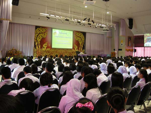 ปฐมนิเทศนิสิตระดับปริญญาตรี ปีการศึกษา 2554 ภาพที่ 33