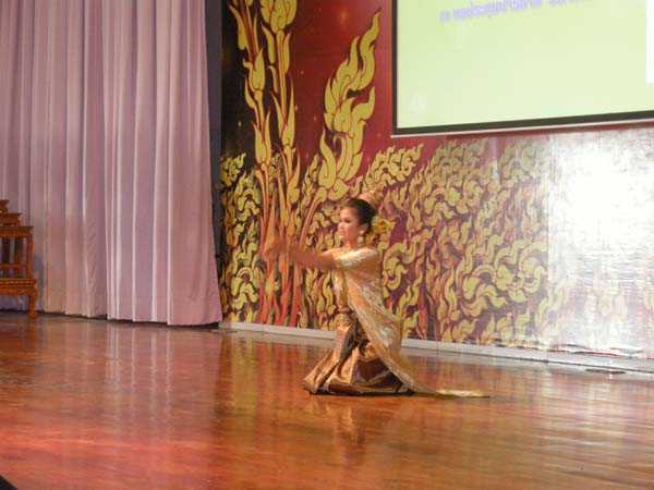 ปฐมนิเทศนิสิตระดับปริญญาตรี ปีการศึกษา 2554 ภาพที่ 44