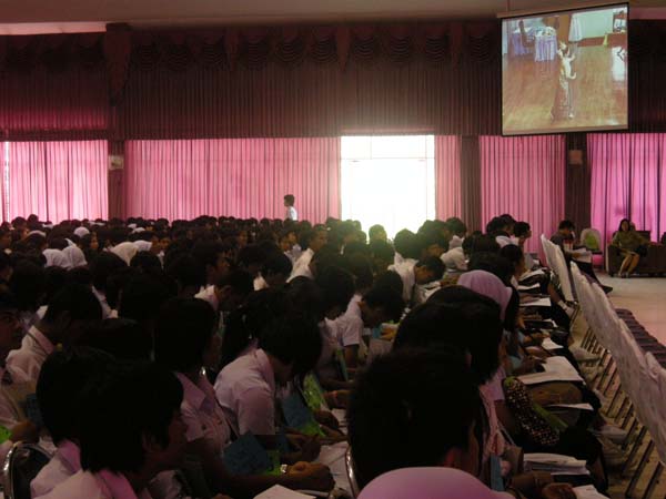 ปฐมนิเทศนิสิตระดับปริญญาตรี ปีการศึกษา 2554 ภาพที่ 54