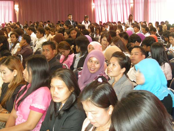 ปฐมนิเทศนิสิตระดับปริญญาโท ปีการศึกษา 2554 ภาพที่ 18