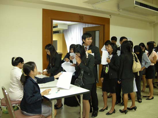 ปฐมนิเทศนิสิตระดับบัณฑิตศึกษา ภาคเรียนที่ 1 ปีการศึกษา 2554 ภาพที่ 33