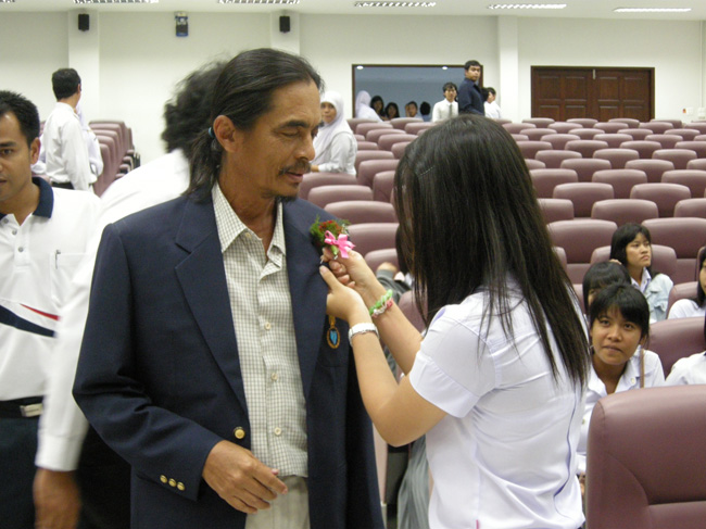 โครงการศึกษารำลึกเพื่อเป็นเกียรติแก่ผู้เกษียณอายุราชการประจำปี 2554 ในวันที่ 21 กันยายน 2554 ภาพที่ 10