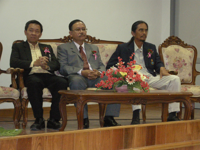 โครงการศึกษารำลึกเพื่อเป็นเกียรติแก่ผู้เกษียณอายุราชการประจำปี 2554 ในวันที่ 21 กันยายน 2554 ภาพที่ 86