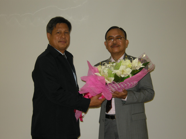 โครงการศึกษารำลึกเพื่อเป็นเกียรติแก่ผู้เกษียณอายุราชการประจำปี 2554 ในวันที่ 21 กันยายน 2554 ภาพที่ 89