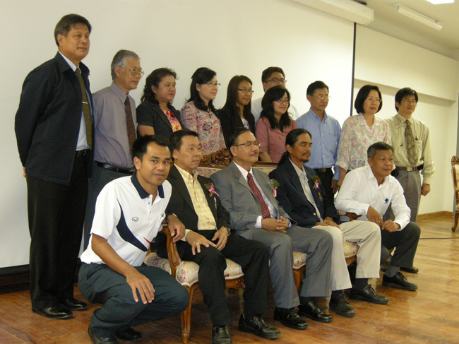 โครงการศึกษารำลึกเพื่อเป็นเกียรติแก่ผู้เกษียณอายุราชการประจำปี 2554 ในวันที่ 21 กันยายน 2554 ภาพที่ 117