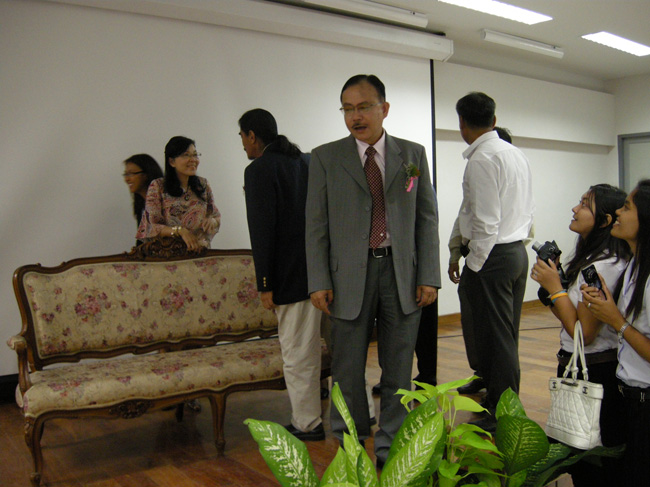 โครงการศึกษารำลึกเพื่อเป็นเกียรติแก่ผู้เกษียณอายุราชการประจำปี 2554 ในวันที่ 21 กันยายน 2554 ภาพที่ 121
