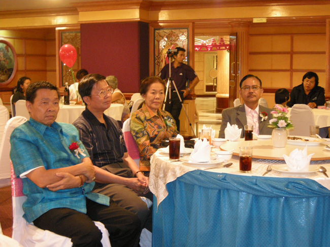 โครงการศึกษารำลึกเพื่อเป็นเกียรติแก่ผู้เกษียณอายุราชการประจำปี 2554 ในวันที่ 21 กันยายน 2554 ภาพที่ 196