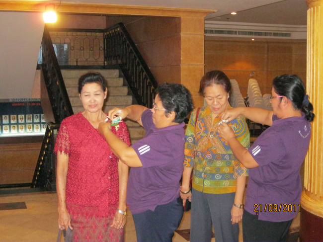 โครงการศึกษารำลึกเพื่อเป็นเกียรติแก่ผู้เกษียณอายุราชการประจำปี 2554 ในวันที่ 21 กันยายน 2554 ภาพที่ 361