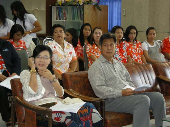 กิจกรรมสืบสานประเพณีสงกรานต์ คณะศึกษาศาสตร์ ปี 2554 ภาพที่ 5