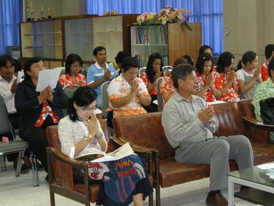 กิจกรรมสืบสานประเพณีสงกรานต์ คณะศึกษาศาสตร์ ปี 2554 ภาพที่ 17