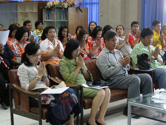 กิจกรรมสืบสานประเพณีสงกรานต์ คณะศึกษาศาสตร์ ปี 2554 ภาพที่ 18