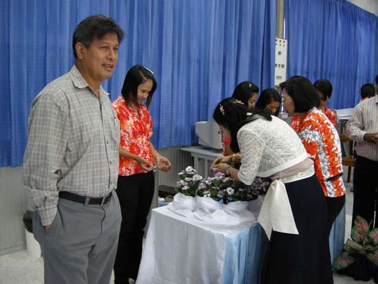 กิจกรรมสืบสานประเพณีสงกรานต์ คณะศึกษาศาสตร์ ปี 2554 ภาพที่ 34