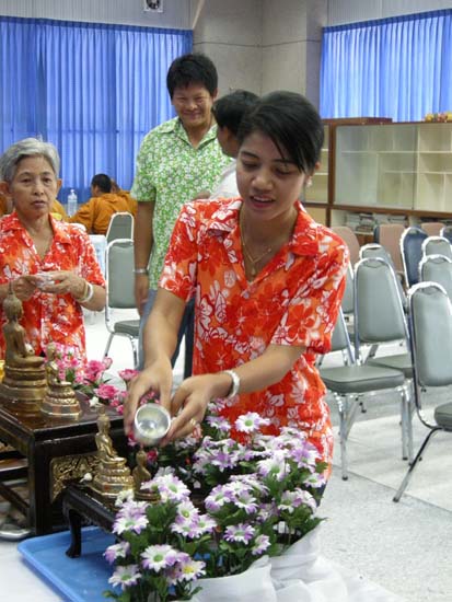 กิจกรรมสืบสานประเพณีสงกรานต์ คณะศึกษาศาสตร์ ปี 2554 ภาพที่ 66