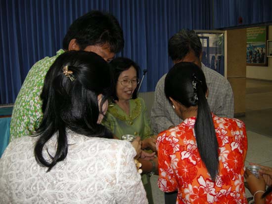 กิจกรรมสืบสานประเพณีสงกรานต์ คณะศึกษาศาสตร์ ปี 2554 ภาพที่ 79