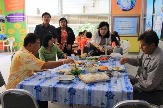 กิจกรรมสืบสานประเพณีสงกรานต์ คณะศึกษาศาสตร์ ปี 2554 ภาพที่ 129