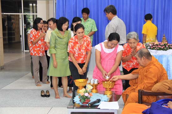 กิจกรรมสืบสานประเพณีสงกรานต์ คณะศึกษาศาสตร์ ปี 2554 ภาพที่ 133