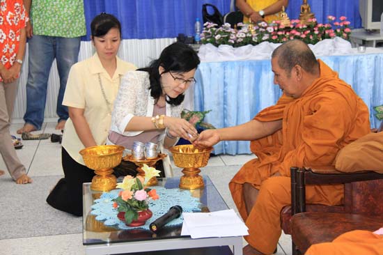 กิจกรรมสืบสานประเพณีสงกรานต์ คณะศึกษาศาสตร์ ปี 2554 ภาพที่ 135