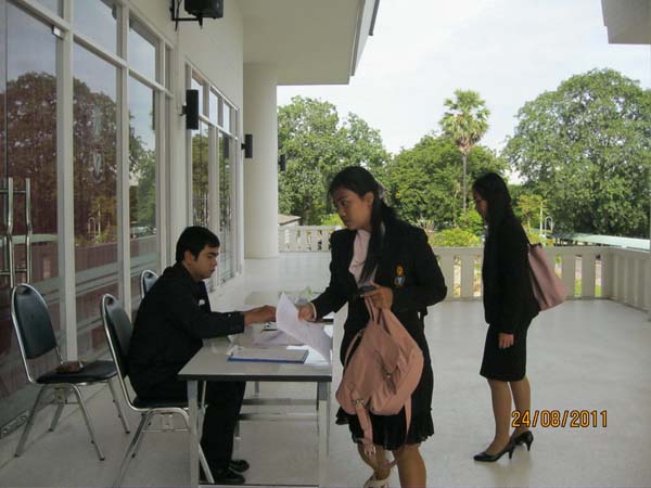 ปฐมนิเทศและเตรียมความพร้อมนิสิตฝึกปฏิบัติการสอน ภาคเรียนที่ 1 ปีการศึกษา 2554 ภาพที่ 2