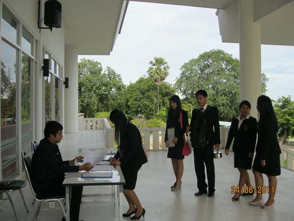 ปฐมนิเทศและเตรียมความพร้อมนิสิตฝึกปฏิบัติการสอน ภาคเรียนที่ 1 ปีการศึกษา 2554 ภาพที่ 3
