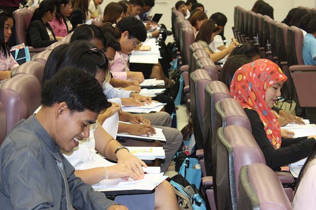 โครงการยกระดับครูทั้งระบบ รุ่นที่ 1 สพม.13 ระหว่างวันที่ 17-19 พฤษภาคม 2556 โดยคณะศึกษาศาสตร์ มหาวิทยาลัยทักษิณ ภาพที่ 30
