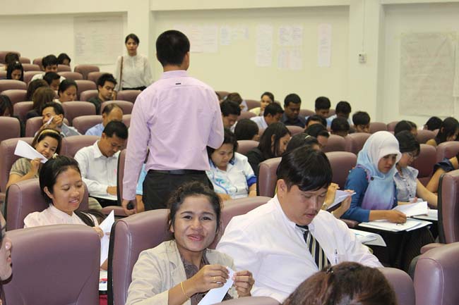 โครงการยกระดับครูทั้งระบบ รุ่นที่ 1 สพม.13 ระหว่างวันที่ 17-19 พฤษภาคม 2556 โดยคณะศึกษาศาสตร์ มหาวิทยาลัยทักษิณ ภาพที่ 33