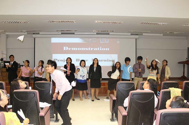 โครงการยกระดับครูทั้งระบบ รุ่นที่ 1 สพม.13 ระหว่างวันที่ 17-19 พฤษภาคม 2556 โดยคณะศึกษาศาสตร์ มหาวิทยาลัยทักษิณ ภาพที่ 43