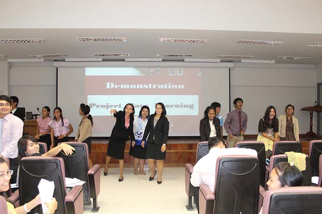 โครงการยกระดับครูทั้งระบบ รุ่นที่ 1 สพม.13 ระหว่างวันที่ 17-19 พฤษภาคม 2556 โดยคณะศึกษาศาสตร์ มหาวิทยาลัยทักษิณ ภาพที่ 46