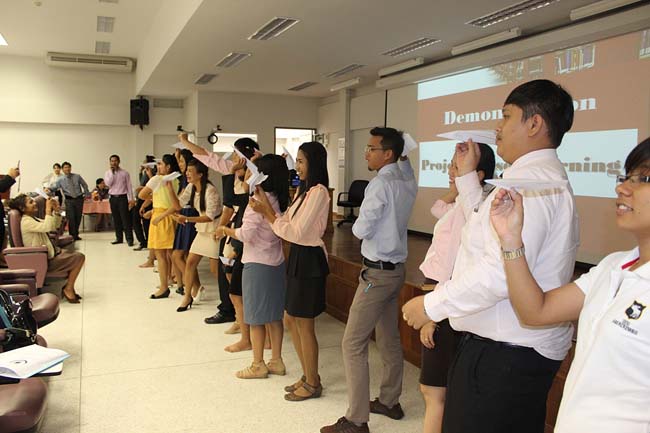 โครงการยกระดับครูทั้งระบบ รุ่นที่ 1 สพม.13 ระหว่างวันที่ 17-19 พฤษภาคม 2556 โดยคณะศึกษาศาสตร์ มหาวิทยาลัยทักษิณ ภาพที่ 54