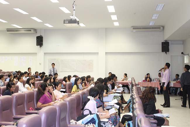 โครงการยกระดับครูทั้งระบบ รุ่นที่ 1 สพม.13 ระหว่างวันที่ 17-19 พฤษภาคม 2556 โดยคณะศึกษาศาสตร์ มหาวิทยาลัยทักษิณ ภาพที่ 63