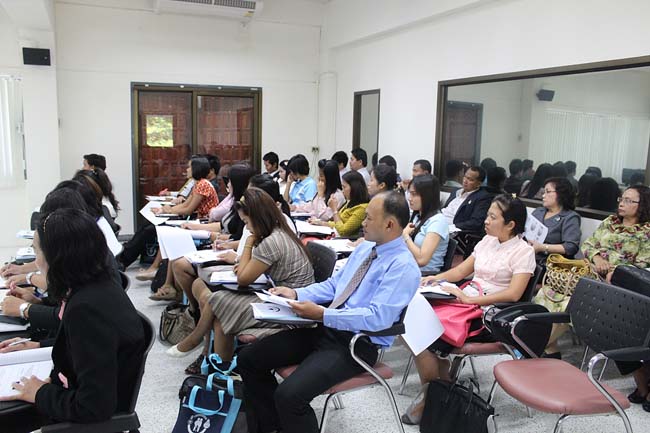 โครงการยกระดับครูทั้งระบบ รุ่นที่ 1 สพม.13 ระหว่างวันที่ 17-19 พฤษภาคม 2556 โดยคณะศึกษาศาสตร์ มหาวิทยาลัยทักษิณ ภาพที่ 96