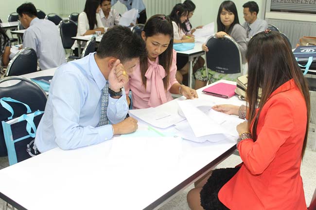 โครงการยกระดับครูทั้งระบบ รุ่นที่ 1 สพม.13 ระหว่างวันที่ 17-19 พฤษภาคม 2556 โดยคณะศึกษาศาสตร์ มหาวิทยาลัยทักษิณ ภาพที่ 112