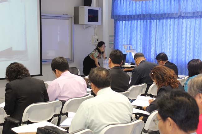 โครงการยกระดับครูทั้งระบบ รุ่นที่ 1 สพม.13 ระหว่างวันที่ 17-19 พฤษภาคม 2556 โดยคณะศึกษาศาสตร์ มหาวิทยาลัยทักษิณ ภาพที่ 155