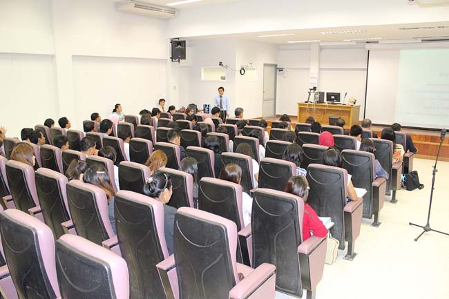 โครงการยกระดับครูทั้งระบบ รุ่นที่ 1 สพม.13 ระหว่างวันที่ 17-19 พฤษภาคม 2556 โดยคณะศึกษาศาสตร์ มหาวิทยาลัยทักษิณ ภาพที่ 161