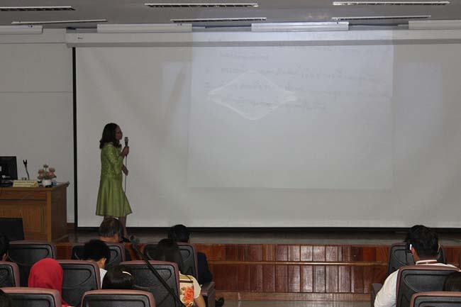 โครงการยกระดับครูทั้งระบบ รุ่นที่ 1 สพม.13 ระหว่างวันที่ 17-19 พฤษภาคม 2556 โดยคณะศึกษาศาสตร์ มหาวิทยาลัยทักษิณ ภาพที่ 172