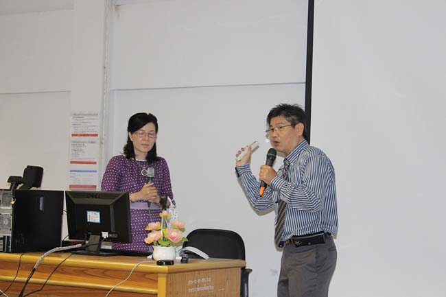 โครงการยกระดับครูทั้งระบบ รุ่นที่ 1 สพม.13 ระหว่างวันที่ 17-19 พฤษภาคม 2556 โดยคณะศึกษาศาสตร์ มหาวิทยาลัยทักษิณ ภาพที่ 215