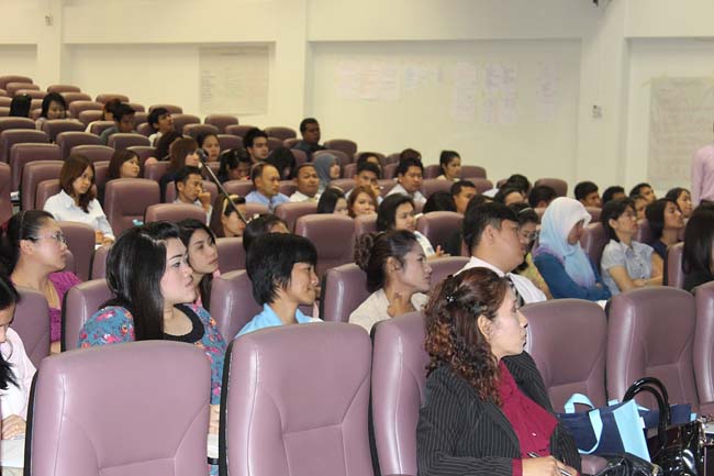 โครงการยกระดับครูทั้งระบบ รุ่นที่ 1 สพม.13 ระหว่างวันที่ 17-19 พฤษภาคม 2556 โดยคณะศึกษาศาสตร์ มหาวิทยาลัยทักษิณ ภาพที่ 218