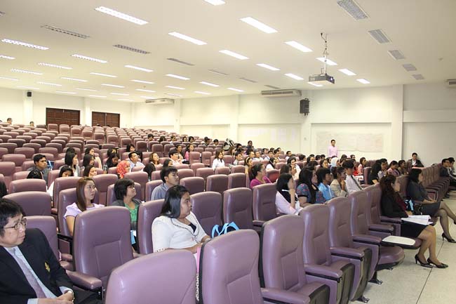 โครงการยกระดับครูทั้งระบบ รุ่นที่ 1 สพม.13 ระหว่างวันที่ 17-19 พฤษภาคม 2556 โดยคณะศึกษาศาสตร์ มหาวิทยาลัยทักษิณ ภาพที่ 221