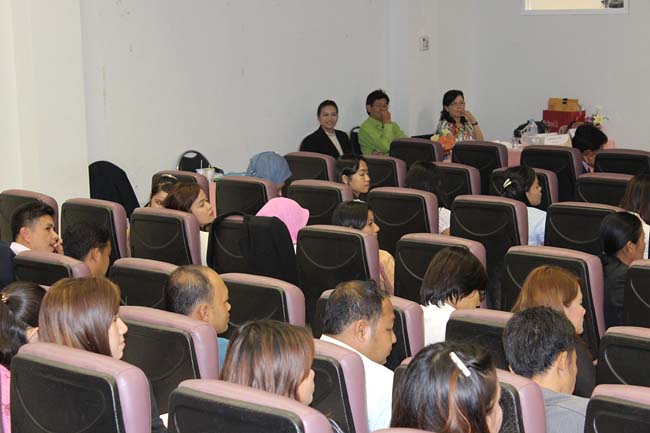 โครงการยกระดับครูทั้งระบบ รุ่นที่ 1 สพม.13 ระหว่างวันที่ 17-19 พฤษภาคม 2556 โดยคณะศึกษาศาสตร์ มหาวิทยาลัยทักษิณ ภาพที่ 271