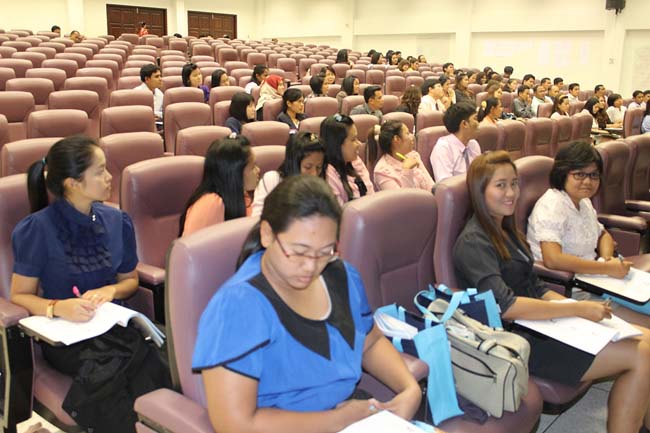 โครงการยกระดับครูทั้งระบบ รุ่นที่ 1 สพม.13 ระหว่างวันที่ 17-19 พฤษภาคม 2556 โดยคณะศึกษาศาสตร์ มหาวิทยาลัยทักษิณ ภาพที่ 274